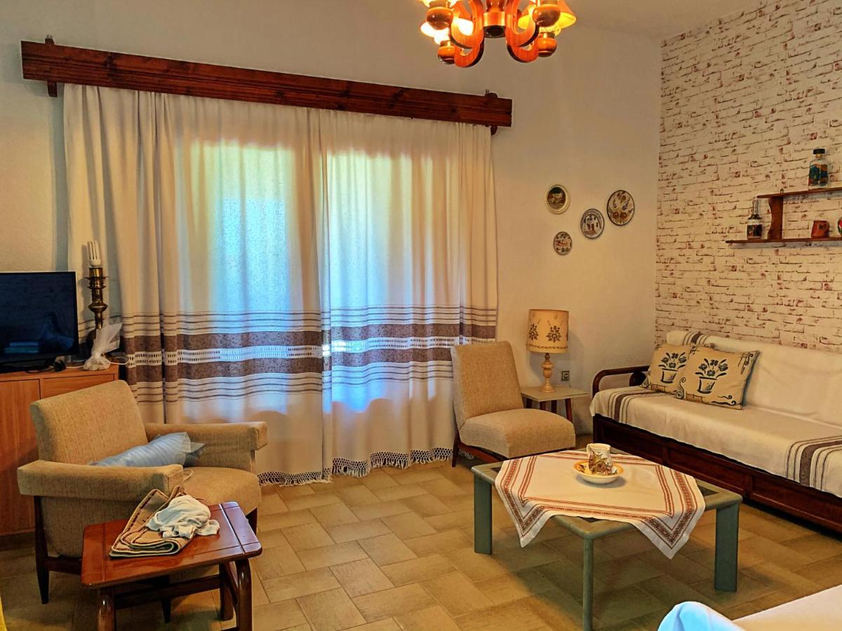 Ivonnis Garden Villa Mesimvria  ภายนอก รูปภาพ